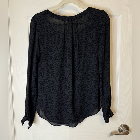 Babaton Aritiza 100% Silk Print Blouse Size XS - Picture 2 of 6